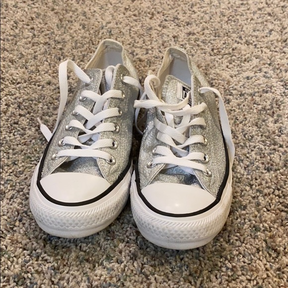 silver sparkly converse